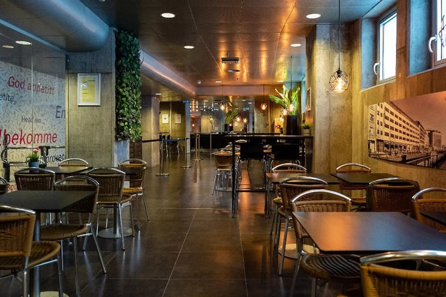 Cabinn Metro Bar