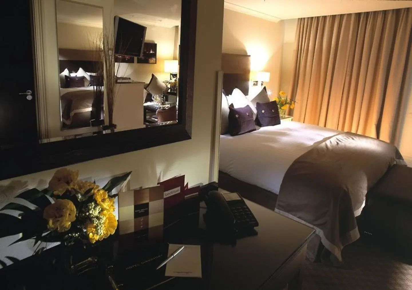 LONDON BRIDGE HOTEL ROOM_EXAMPLE