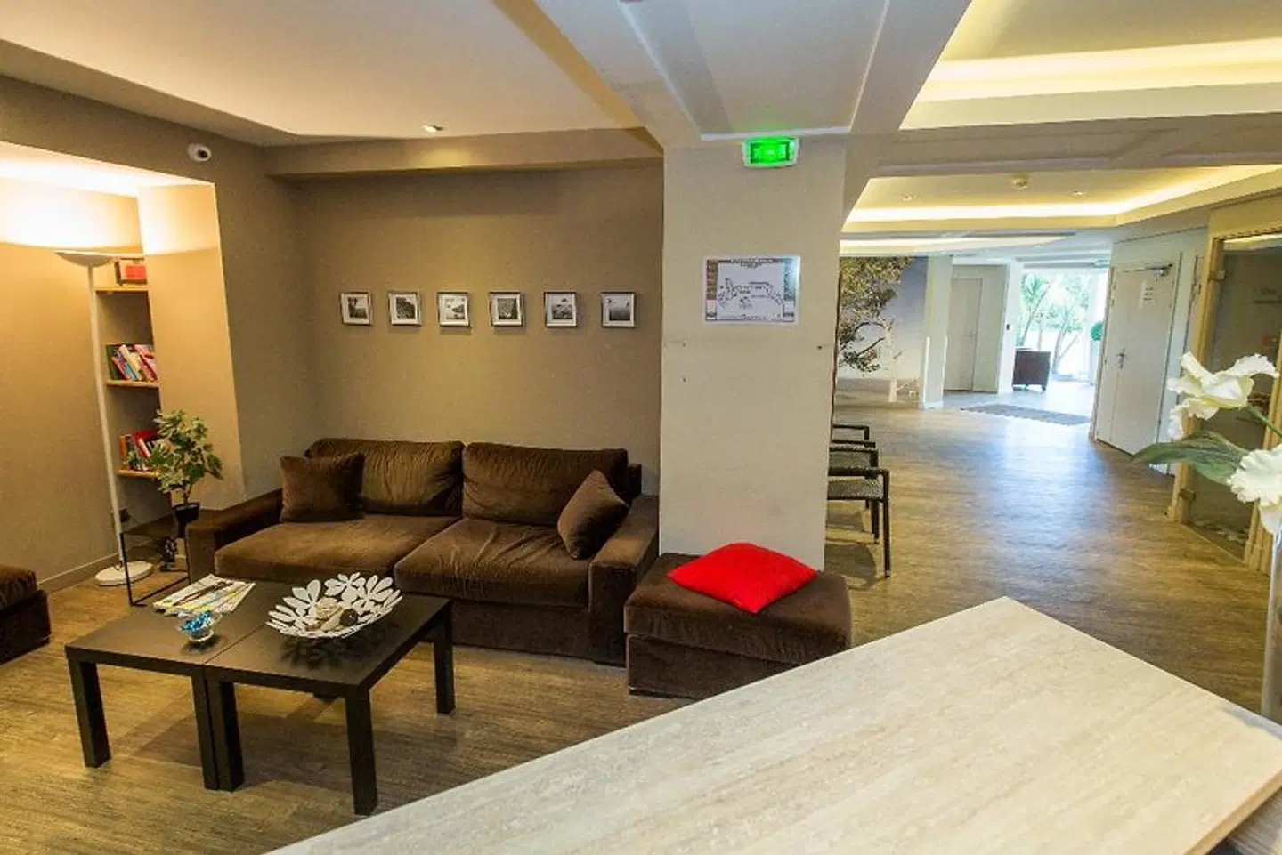 SOWELL Family Port Grimaud LOUNGE_LOBBY