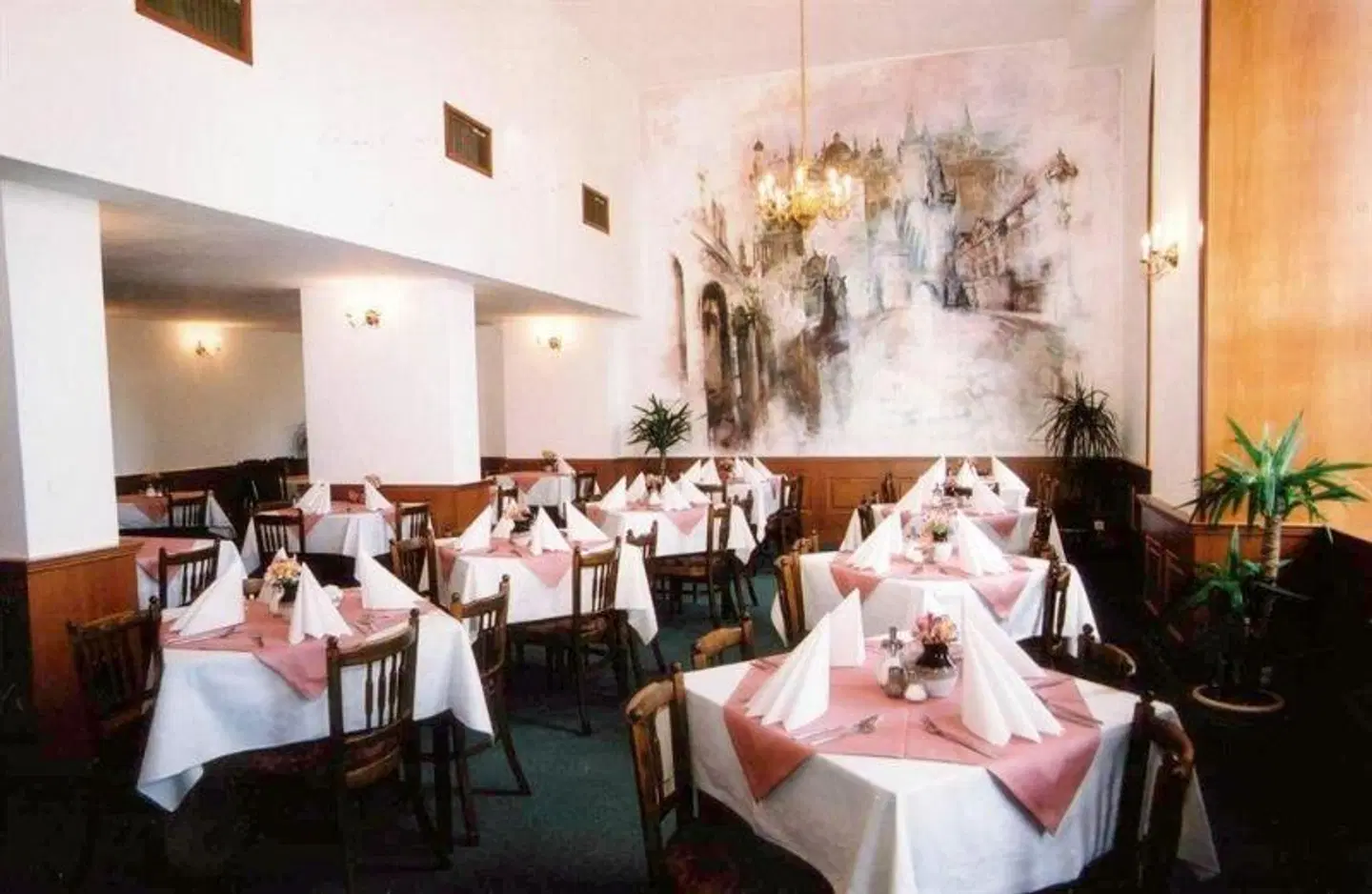 Opera Restaurant