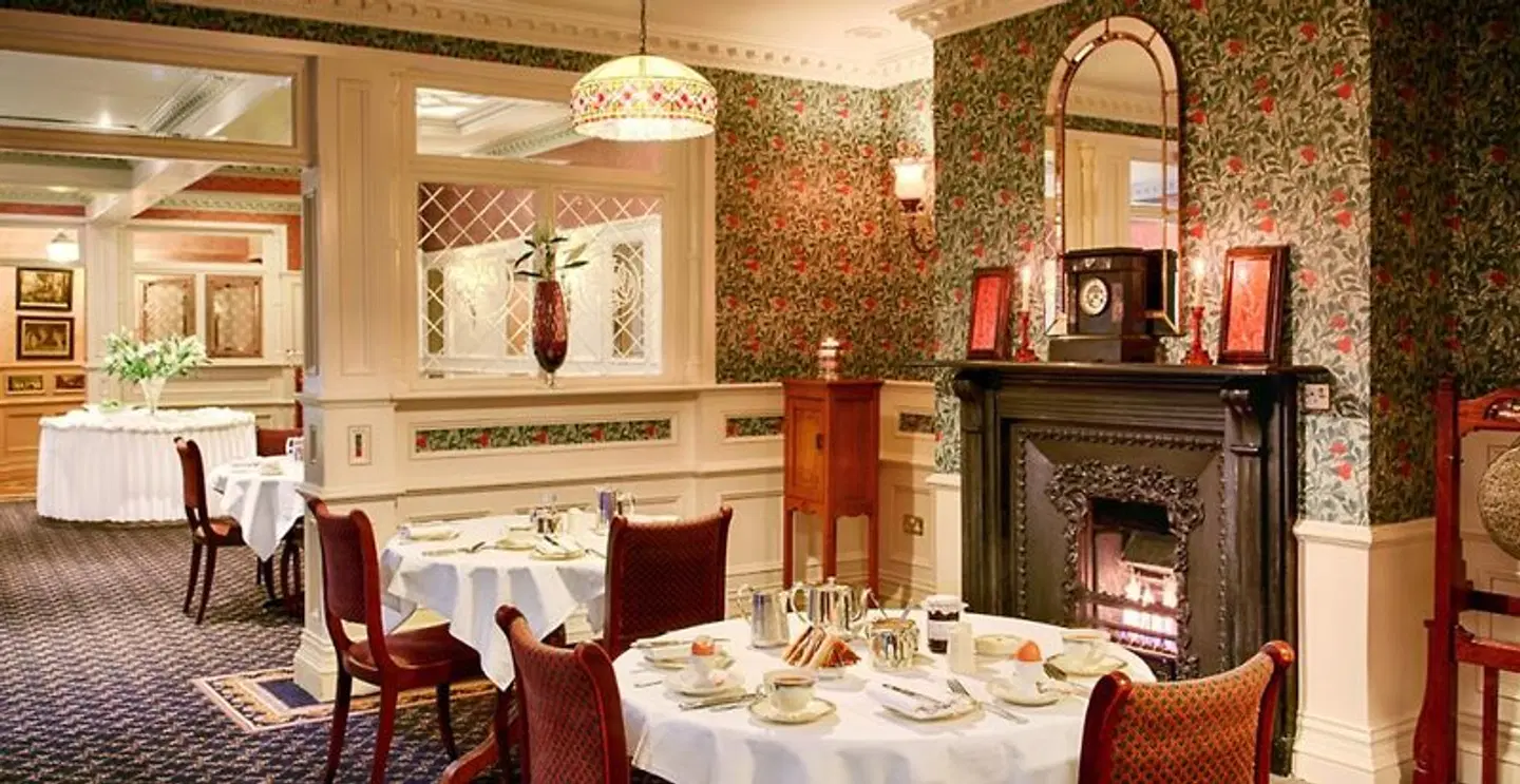 Arbutus Hotel Restaurant