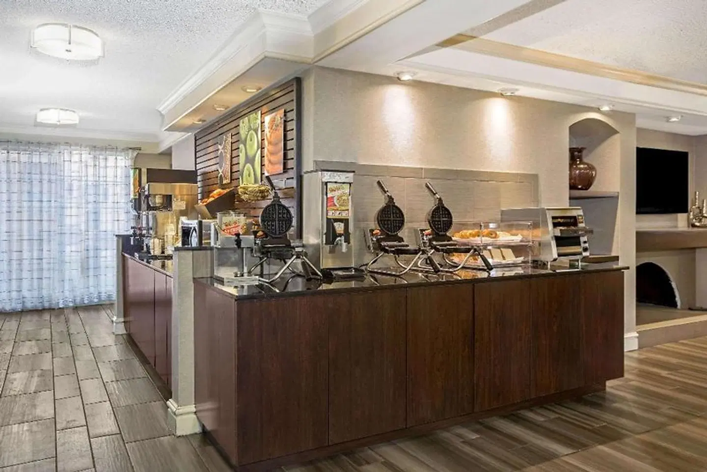 La Quinta Inn Fresno Yosemite LOUNGE_LOBBY