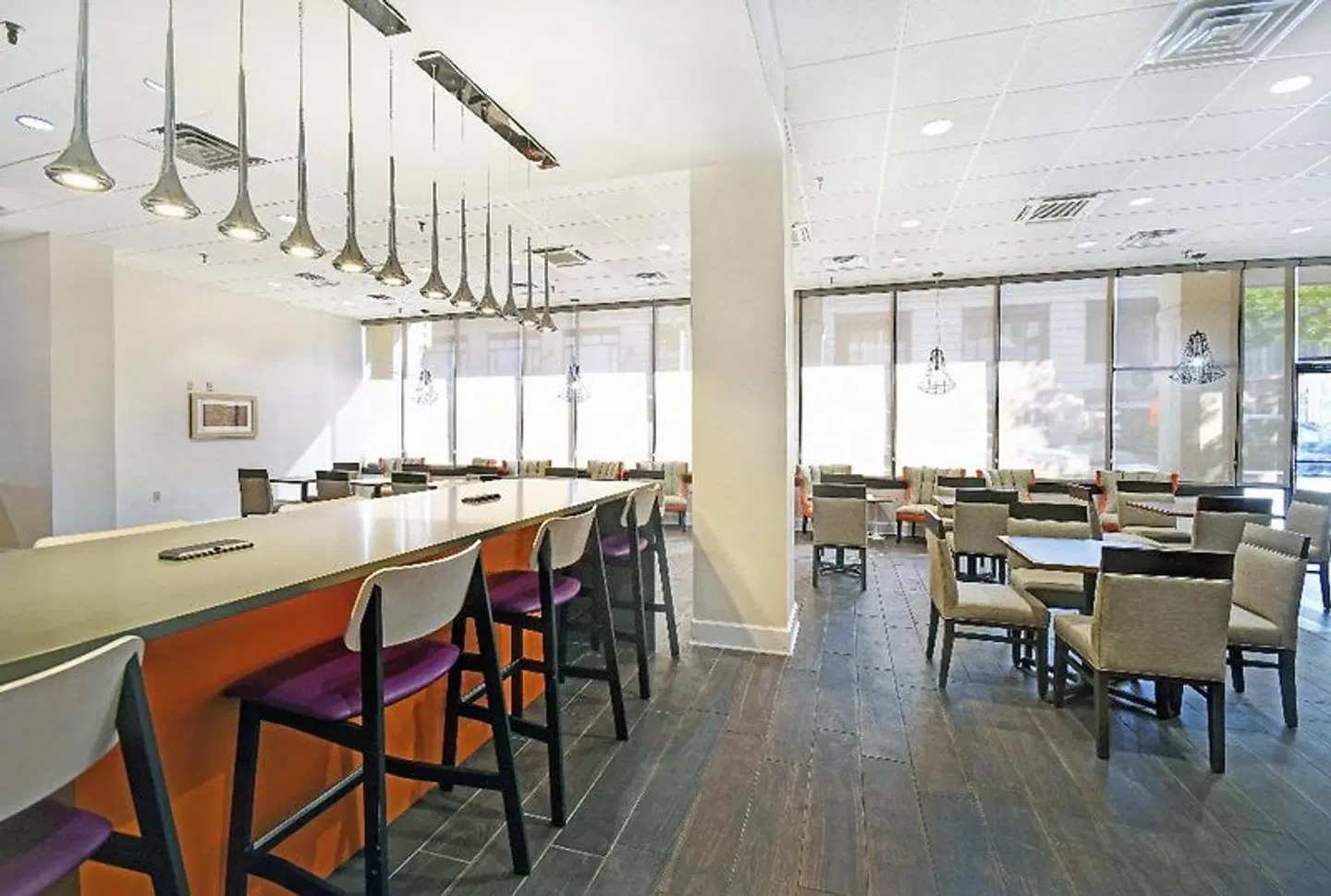 Holiday Inn Memphis-Downtown (Beale St.) by IHG Bar