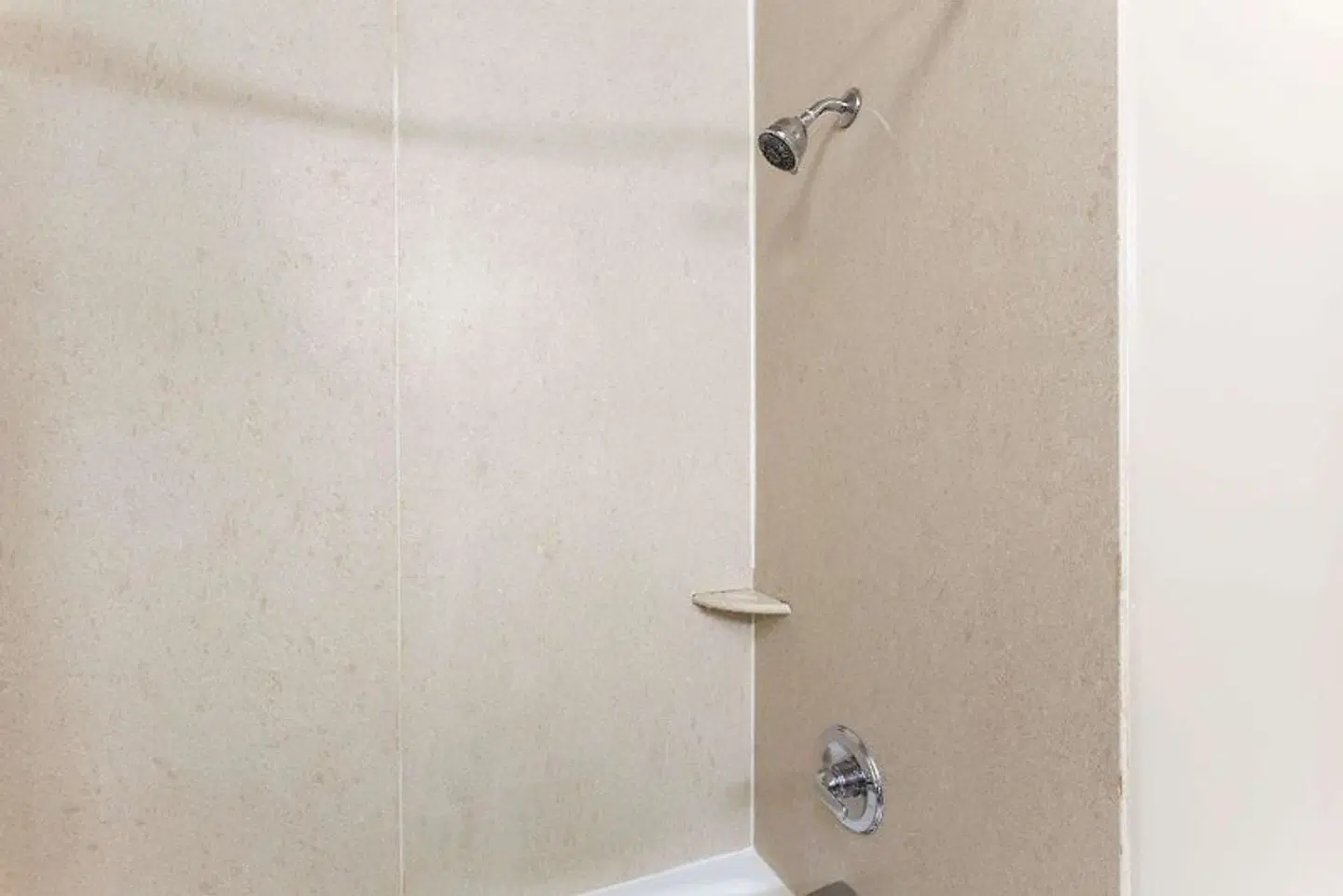 Super 8 by Wyndham Torrance LAX Airport Area Badezimmer