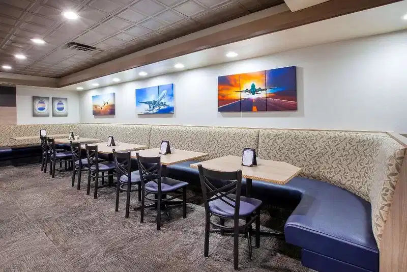 Wingate by Wyndham Detroit Metro Airport – Hotelfoto