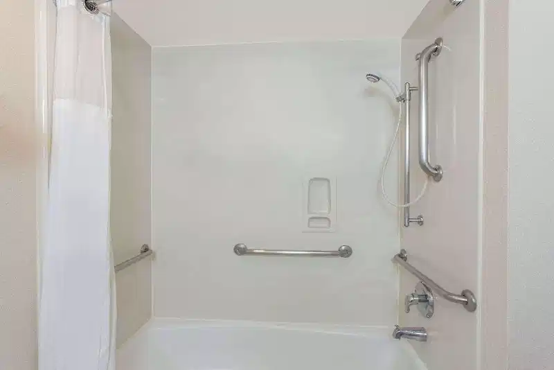 Ramada by Wyndham Fresno Northwest – Hotelfoto