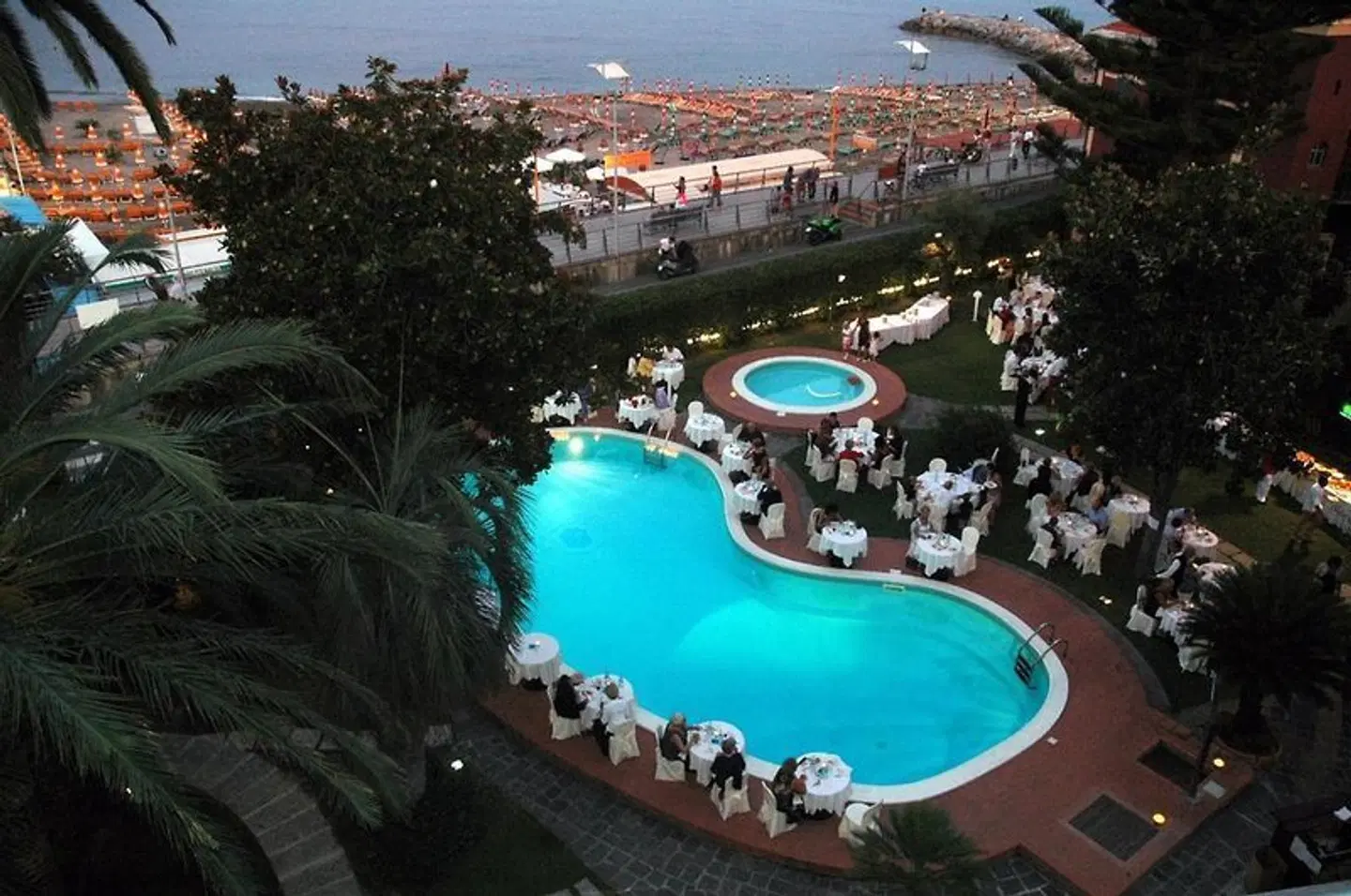 Garden Lido OUTDOOR_POOL