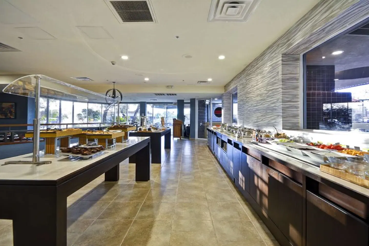 DoubleTree by Hilton Phoenix North Bar