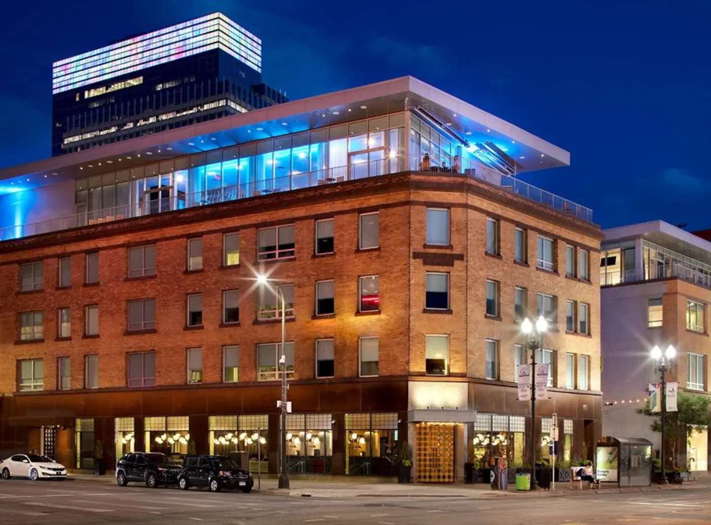 The Chambers Hotel EXTERIOR