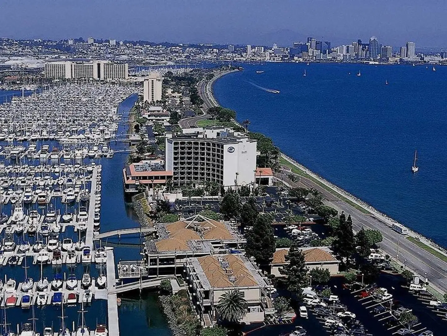 Hilton San Diego Airport/Harbor Island EXTERIOR