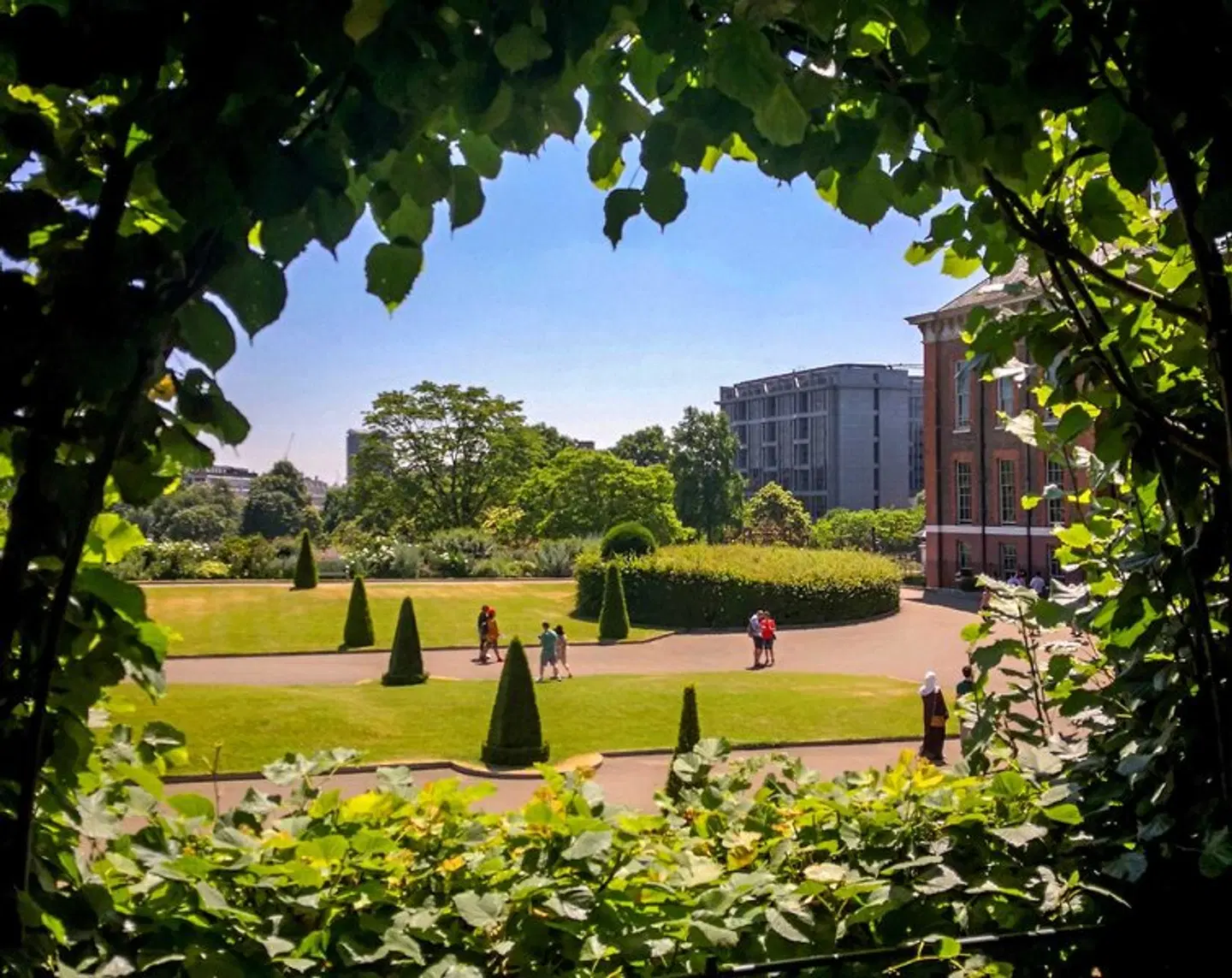 Royal Garden Garten
