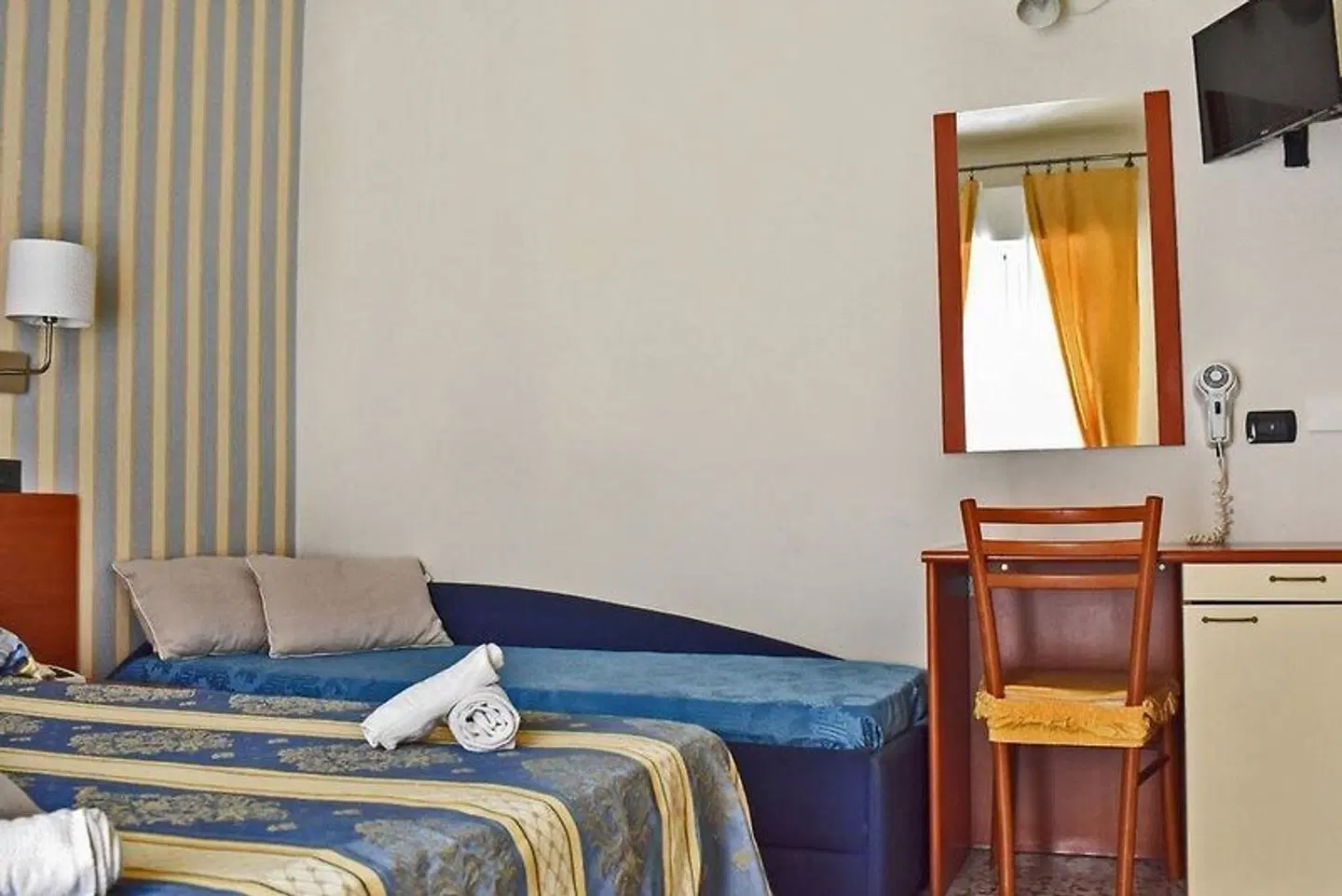Dear ROOM_EXAMPLE