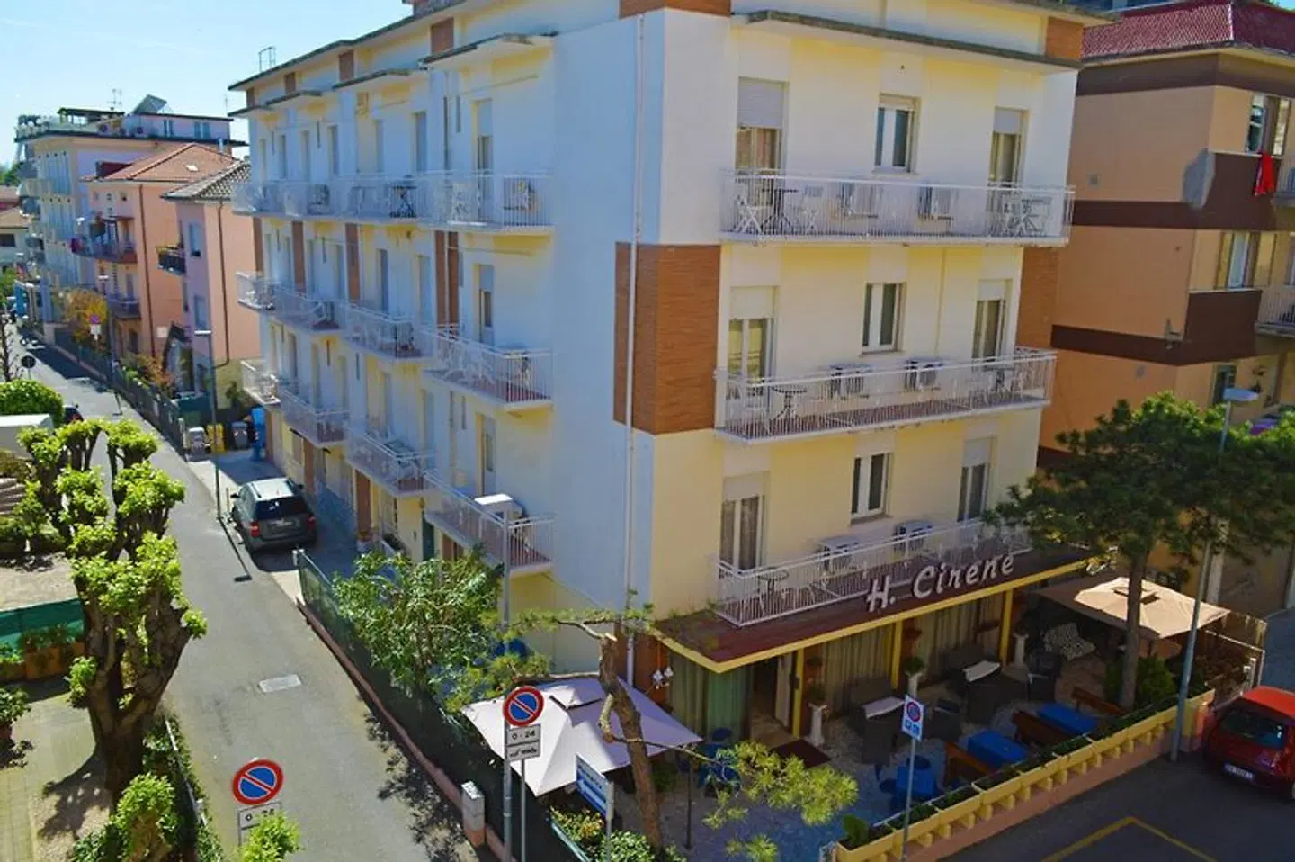 Cirene EXTERIOR