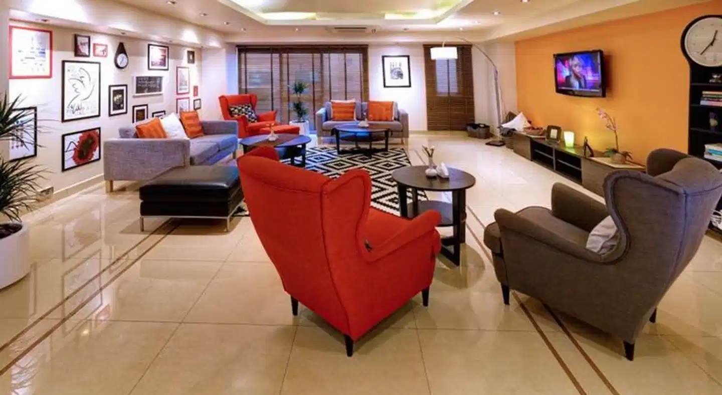 Golden Sands Hotel Apartments Lobby