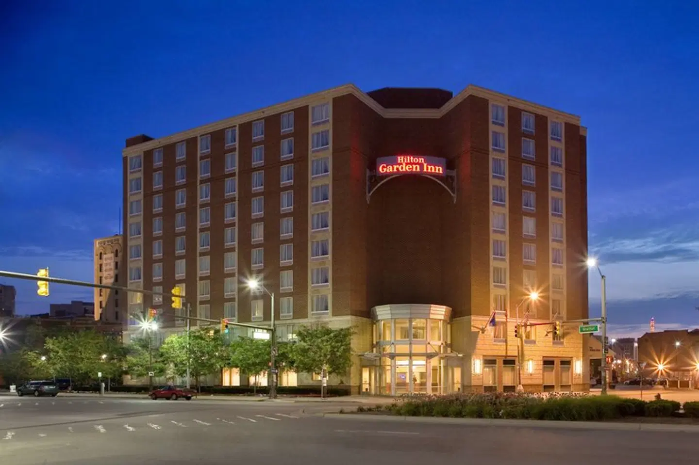 Hilton Garden Inn Detroit Downtown EXTERIOR
