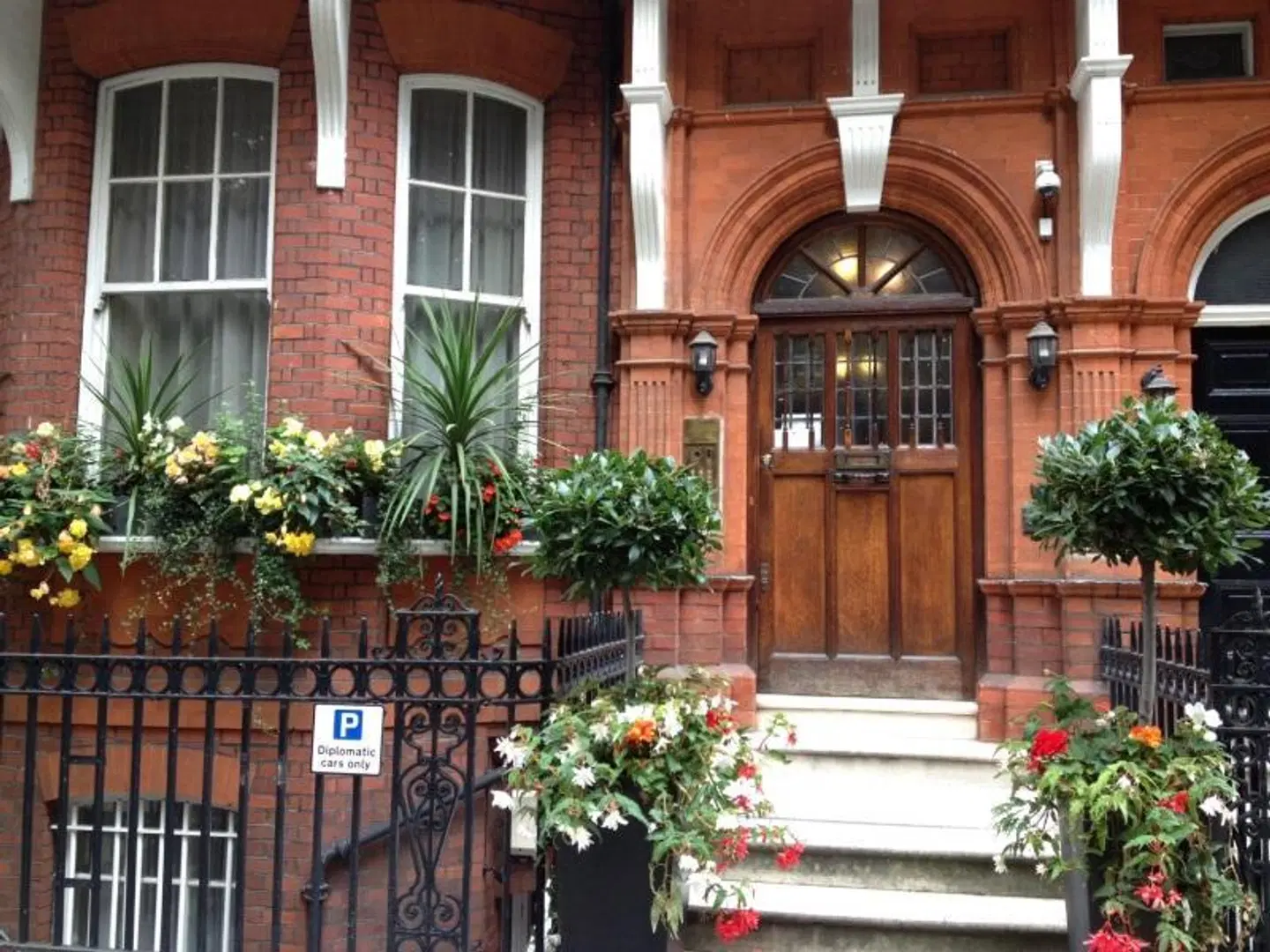 Kensington Park Apartments EXTERIOR