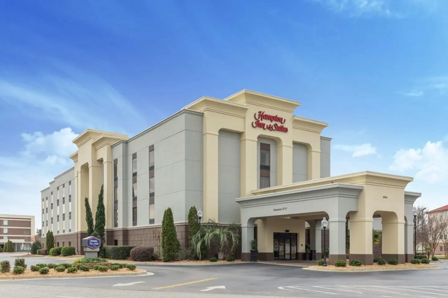 Hampton Inn & Suites Macon I-75 North EXTERIOR