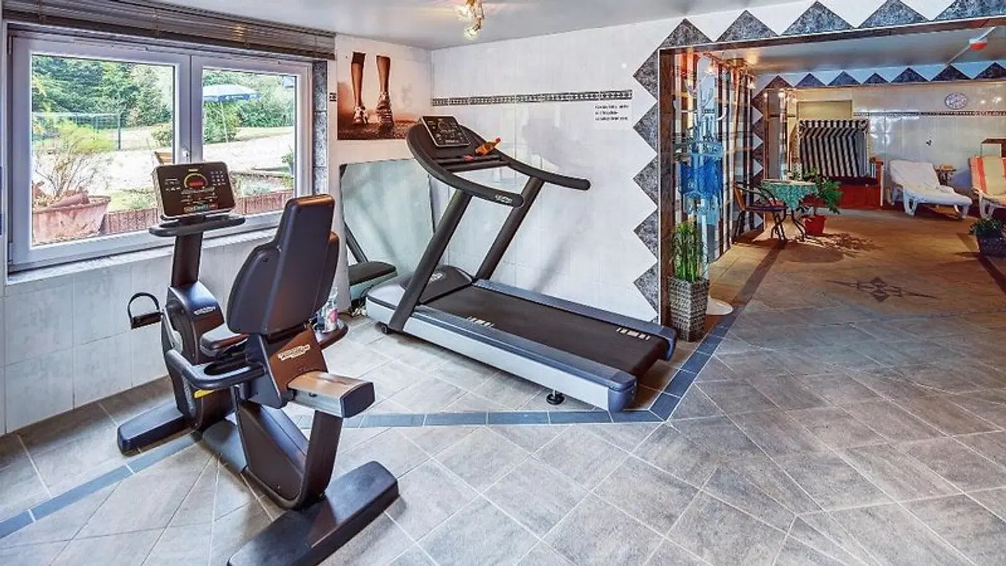 Christel SPORTS_AND_LEISURE
