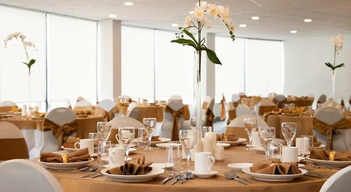 Holiday Inn Philadelphia Airport-Stadium Area Restaurant
