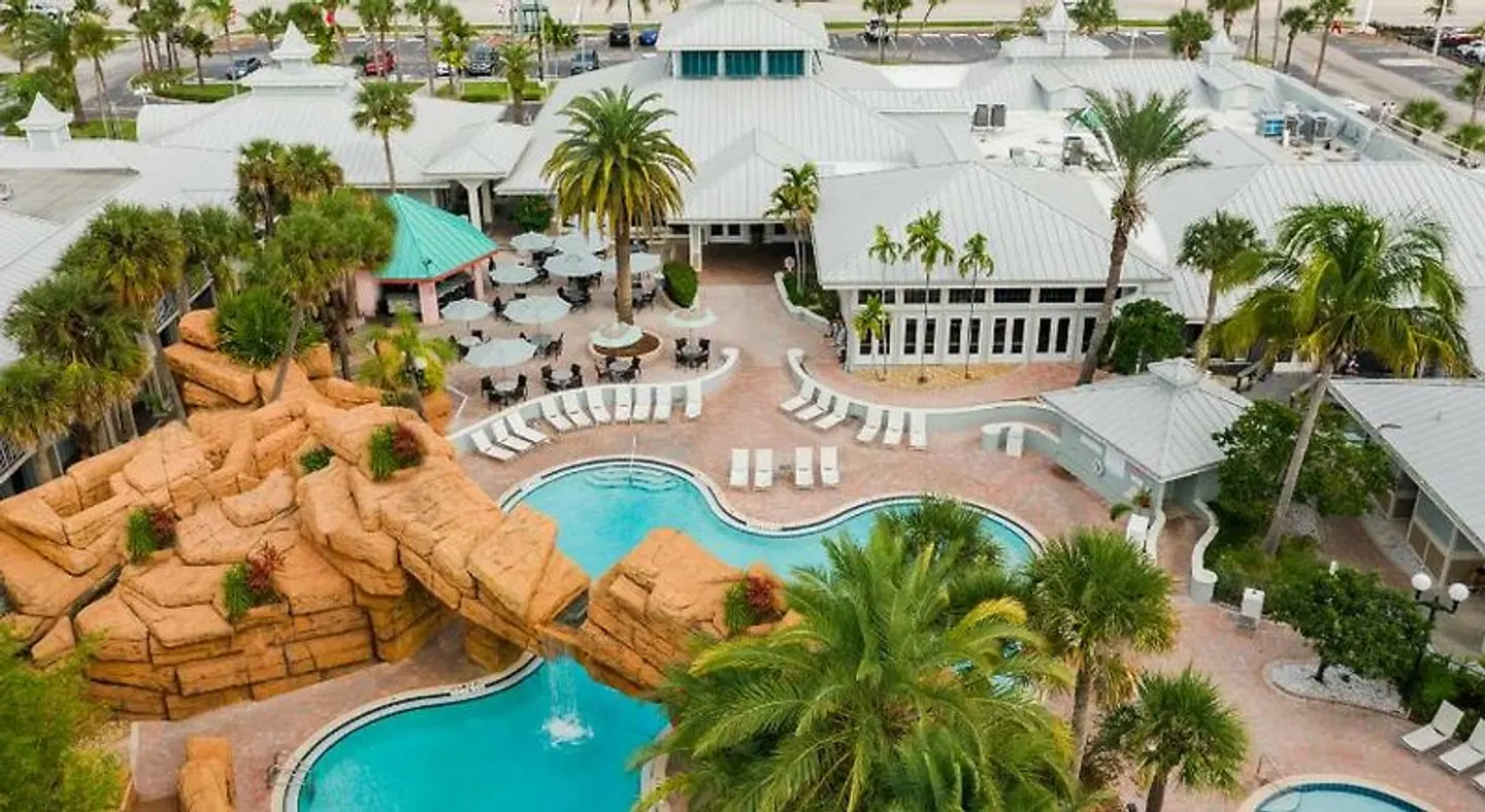 Radisson Resort at the Port OUTDOOR_POOL