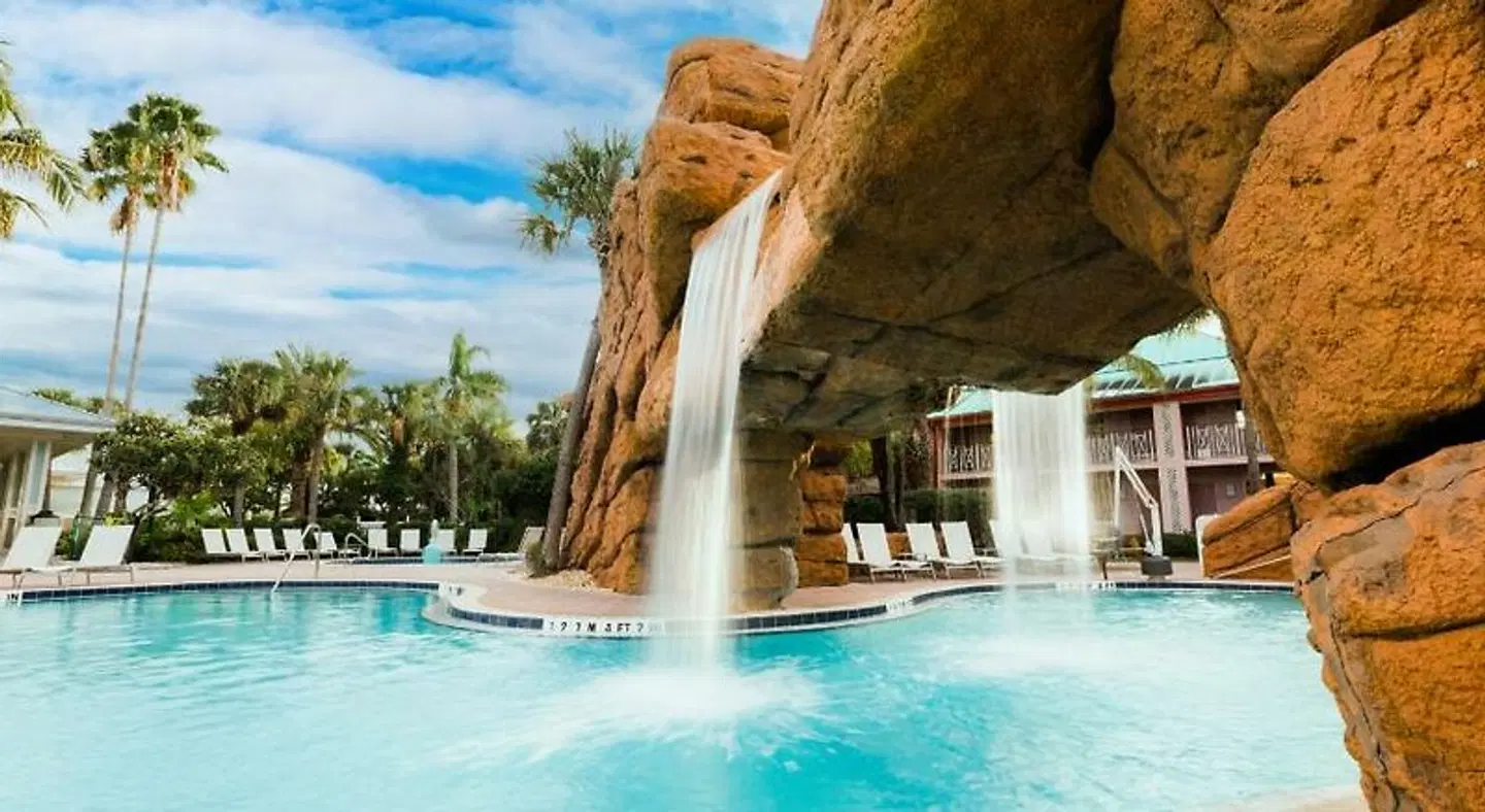 Radisson Resort at the Port OUTDOOR_POOL