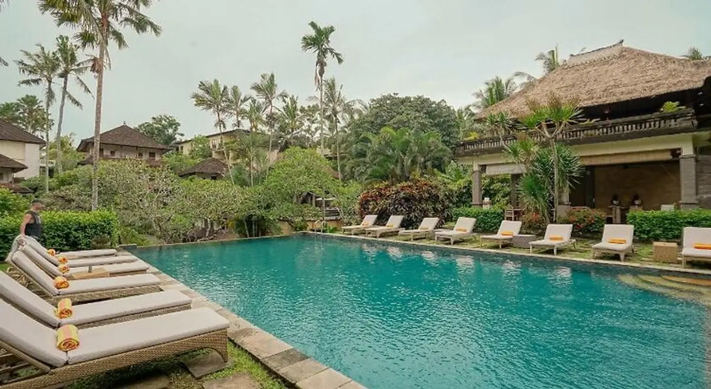 Pertiwi Resort & Spa OUTDOOR_POOL