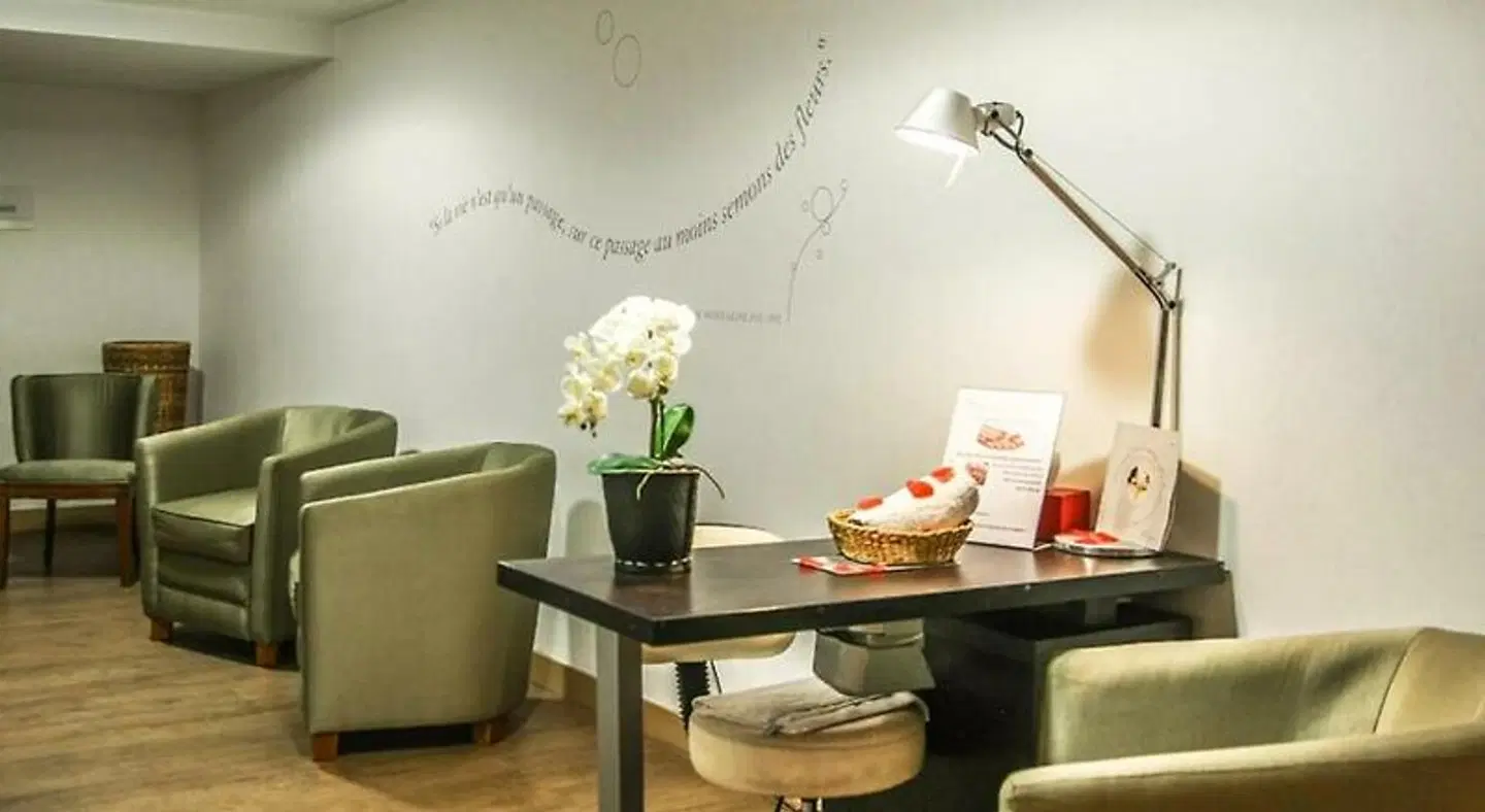 Montaigne & Spa LOUNGE_LOBBY