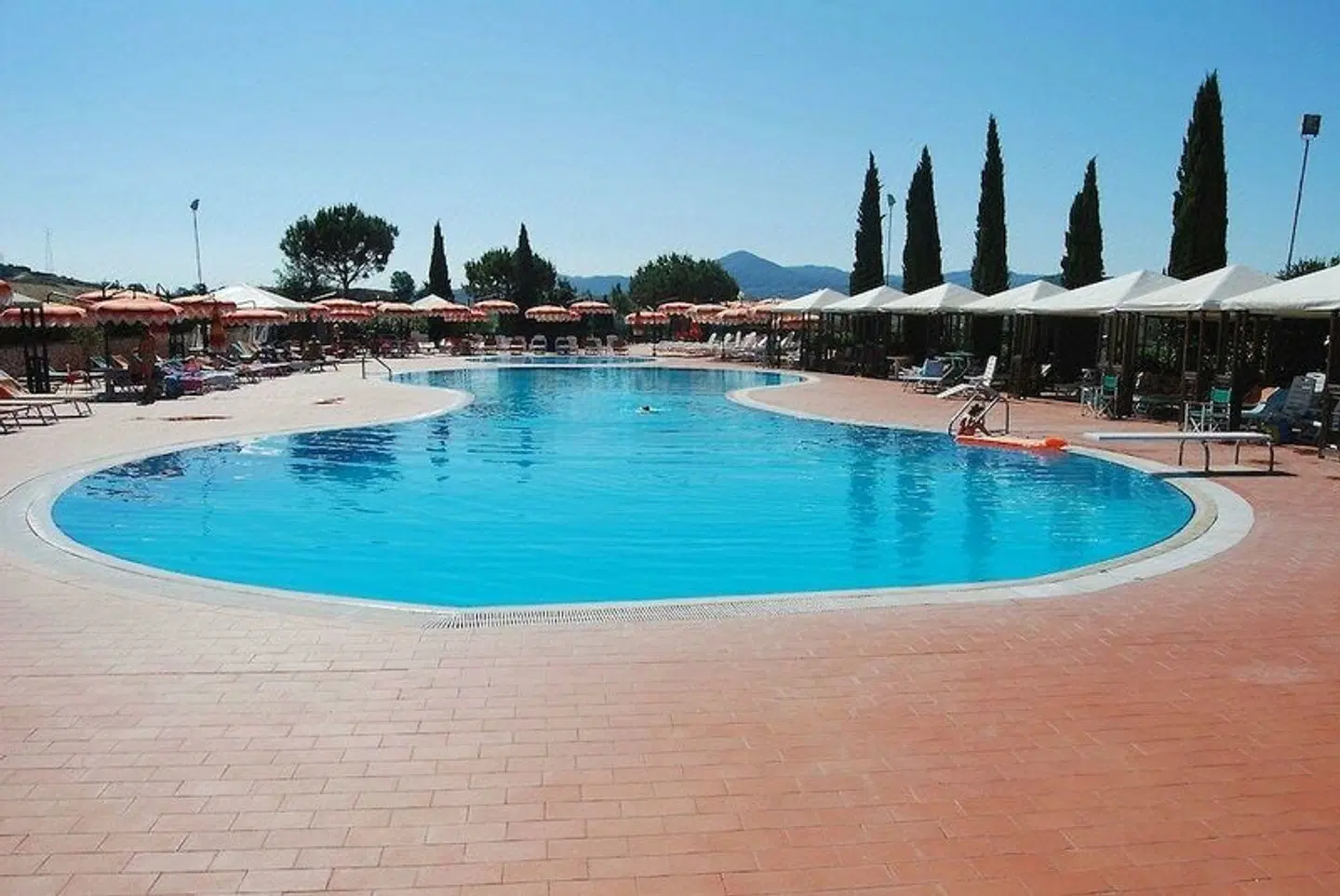 Fattoria Belvedere OUTDOOR_POOL