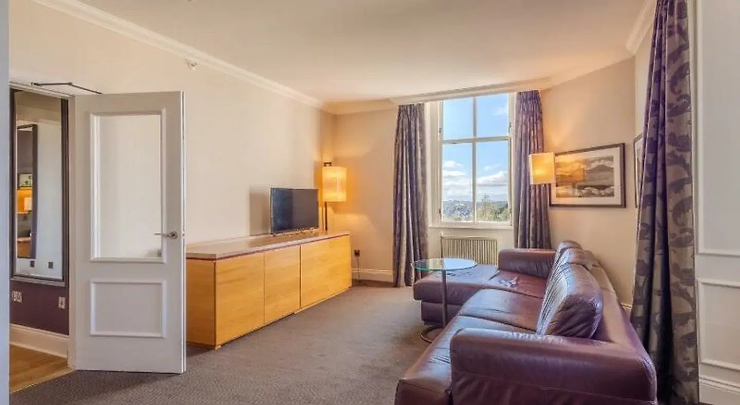 DoubleTree by Hilton Dunblane Hydro ROOM_EXAMPLE