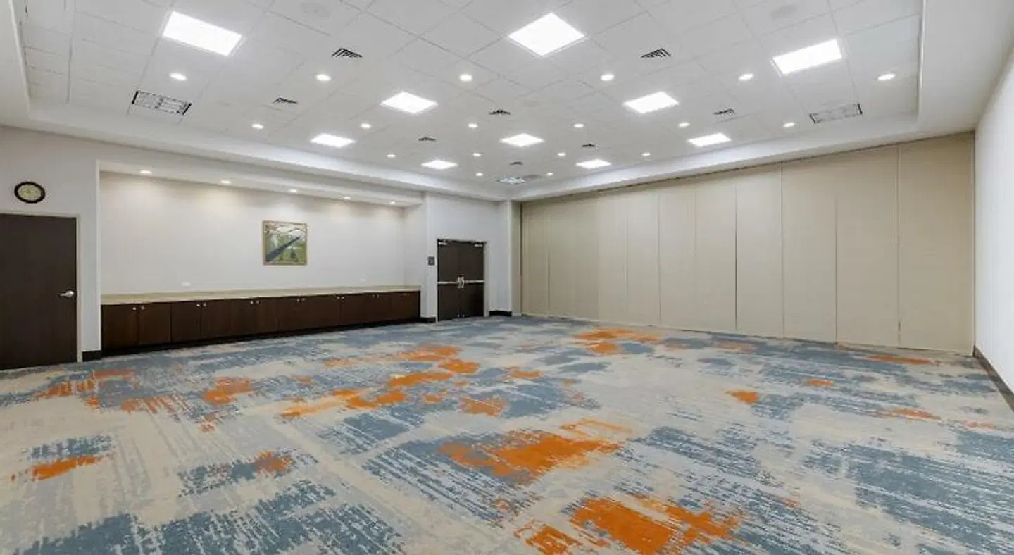 Hampton Inn & Suites Bend LOUNGE_LOBBY
