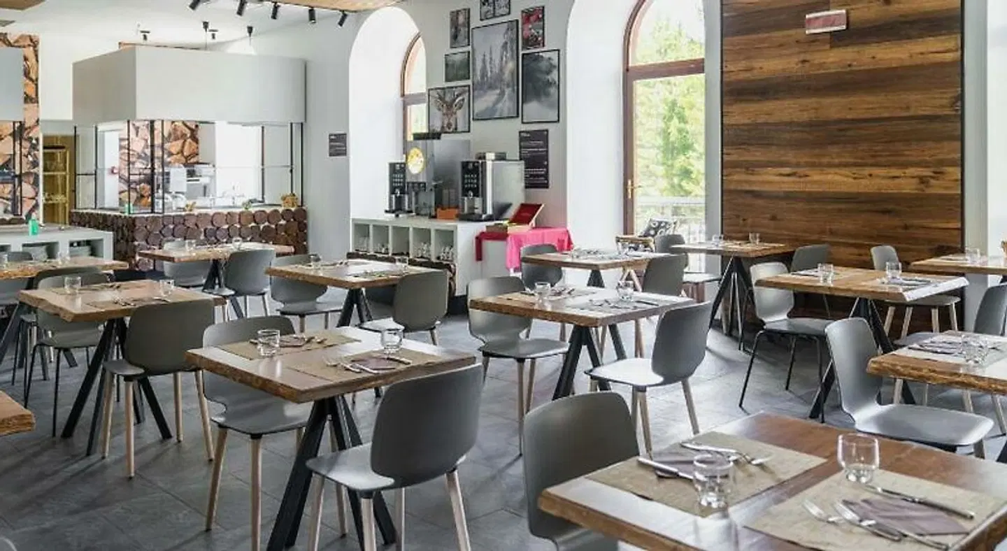 B&B HOTEL Passo Tre Croci Cortina Restaurant