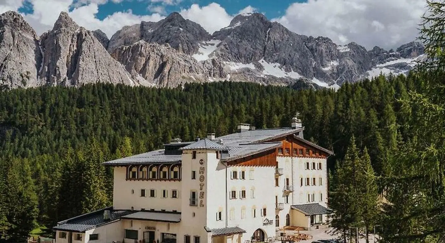B&B HOTEL Passo Tre Croci Cortina EXTERIOR