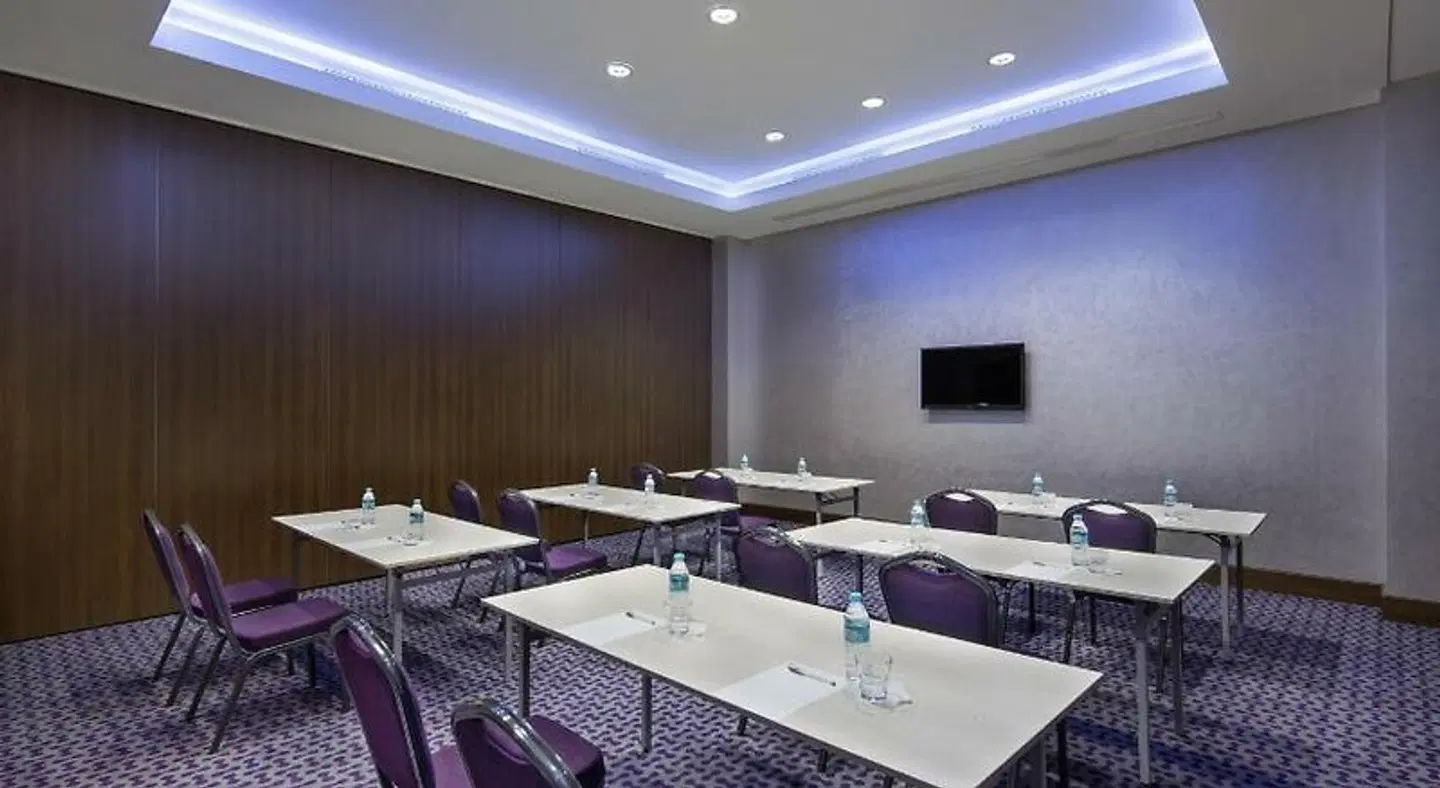 Hampton by Hilton Istanbul Kayasehir Konferenz