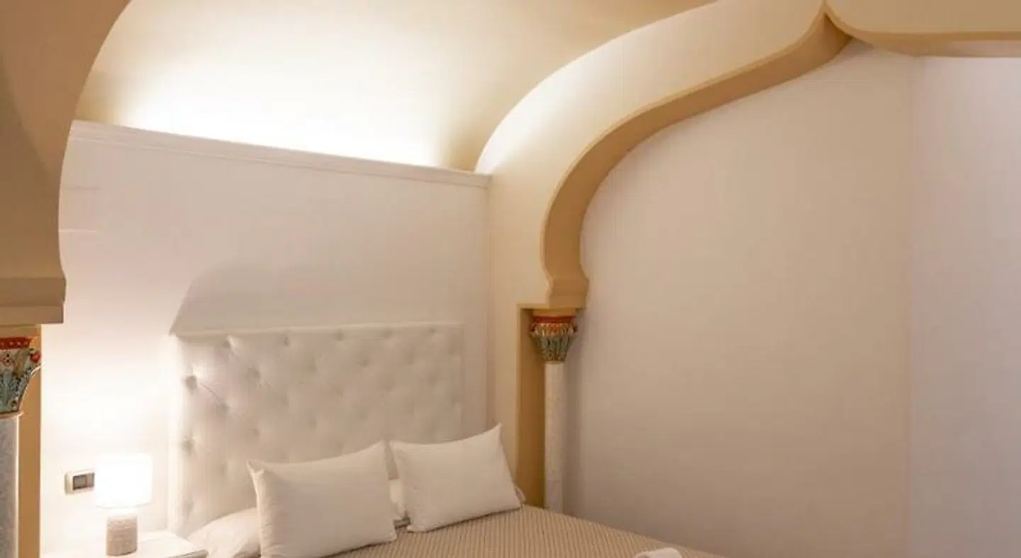 Kazar ROOM_EXAMPLE