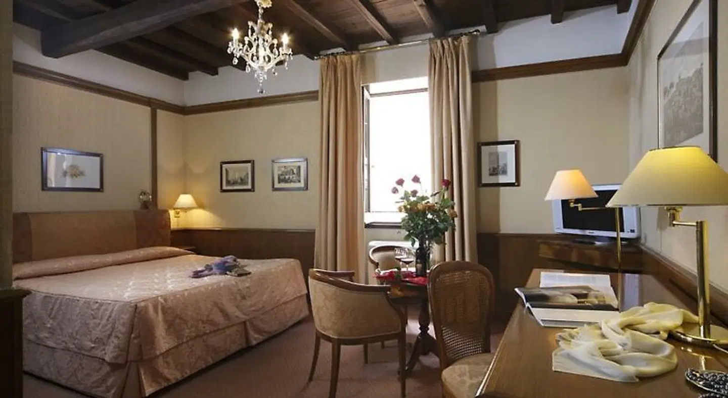 Hotel Pantheon ROOM_EXAMPLE