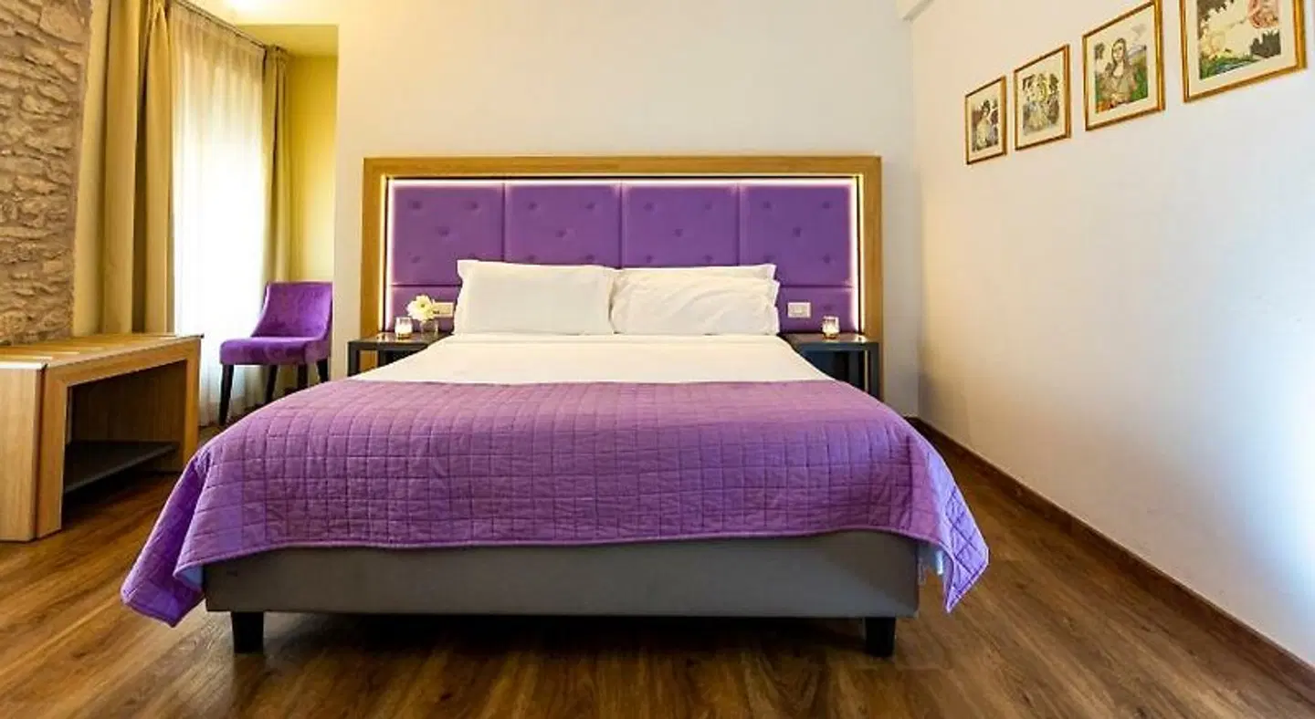 Hotel Corona ROOM_EXAMPLE