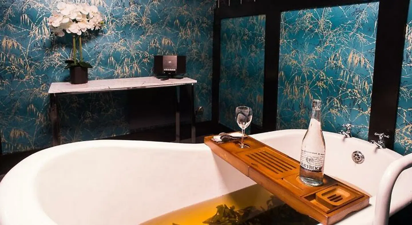 The Holyrood Hotel HEALTH_BEAUTY
