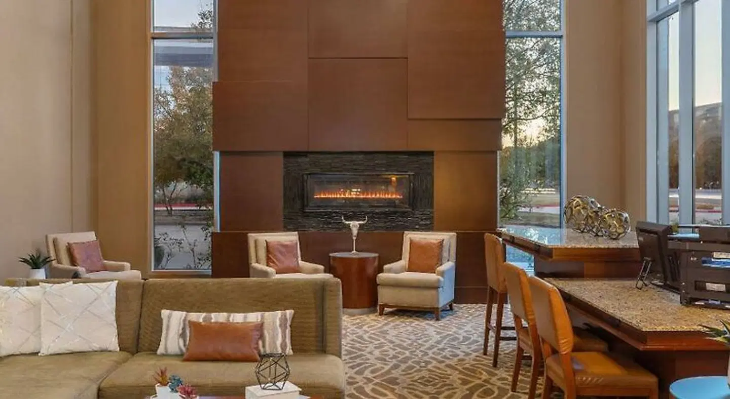 Cambria Hotel Plano Frisco LOUNGE_LOBBY