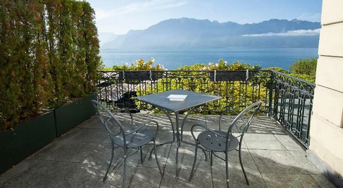 Hôtel des Trois Couronnes Terrasse