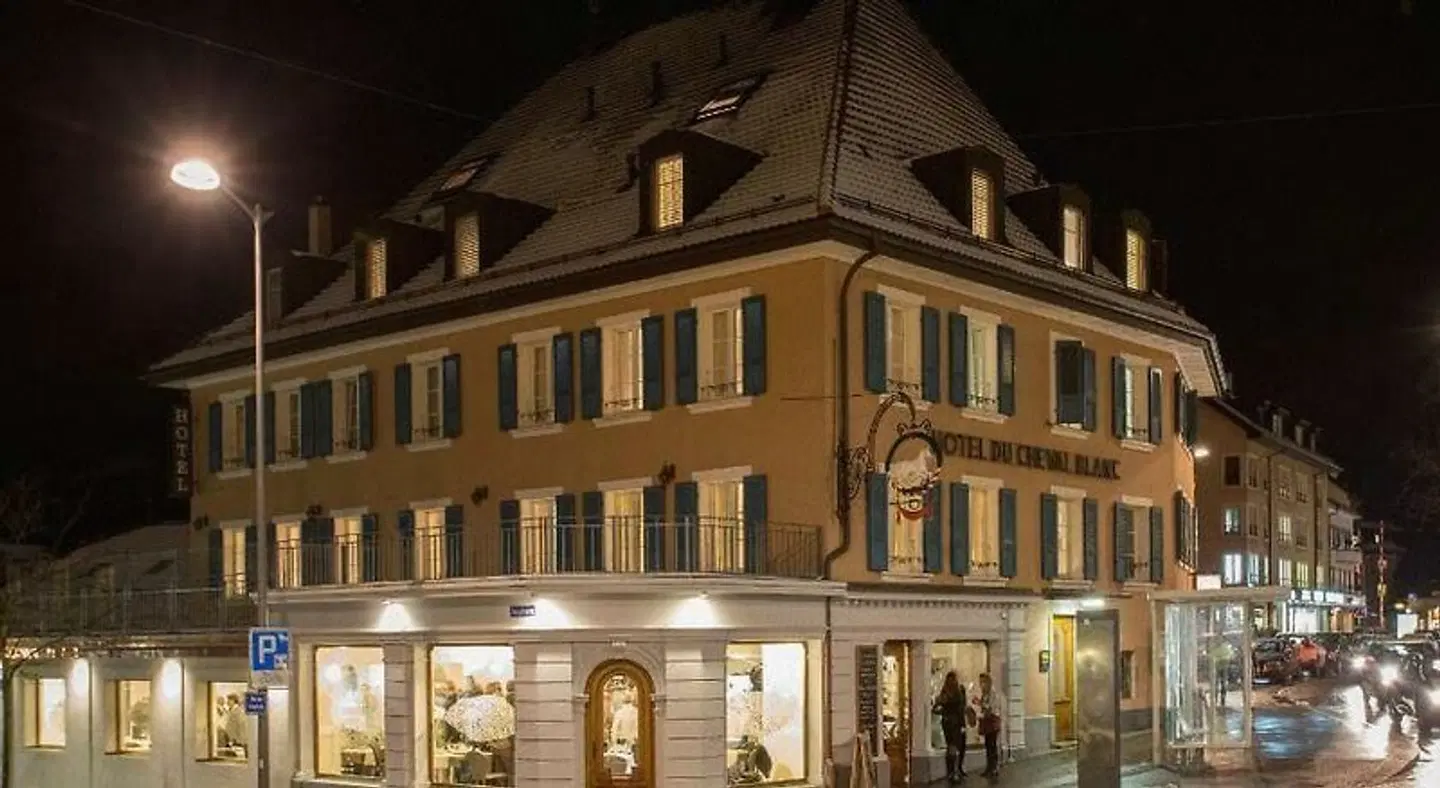 Hotel du Cheval Blanc EXTERIOR