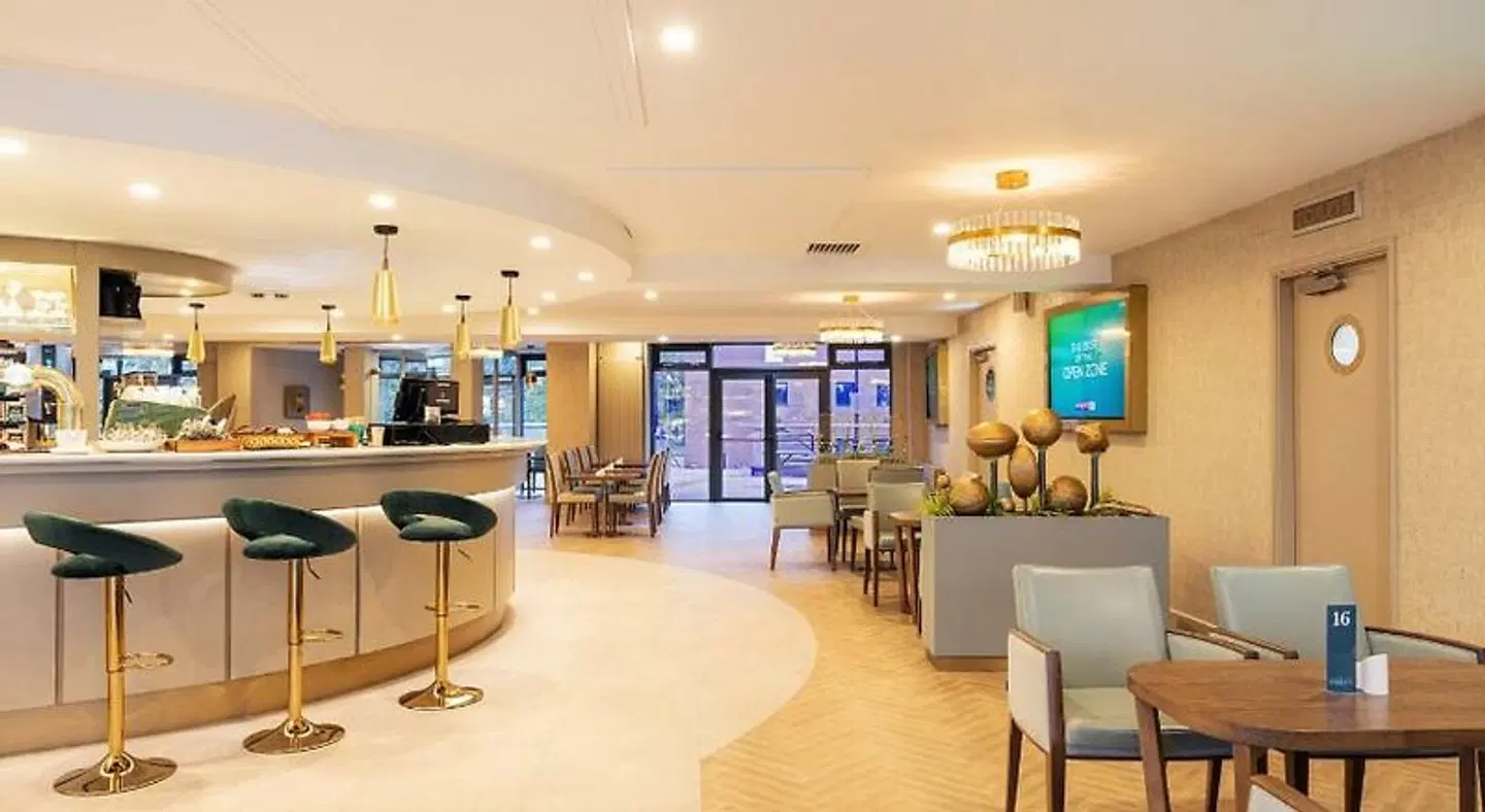 Brennan Court Guest Accommodation Bar