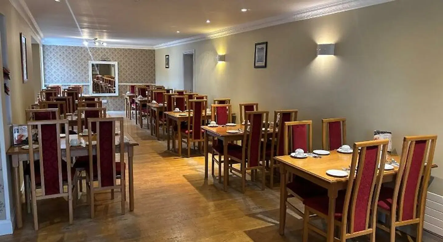 HarmonyInn - Glena House Restaurant