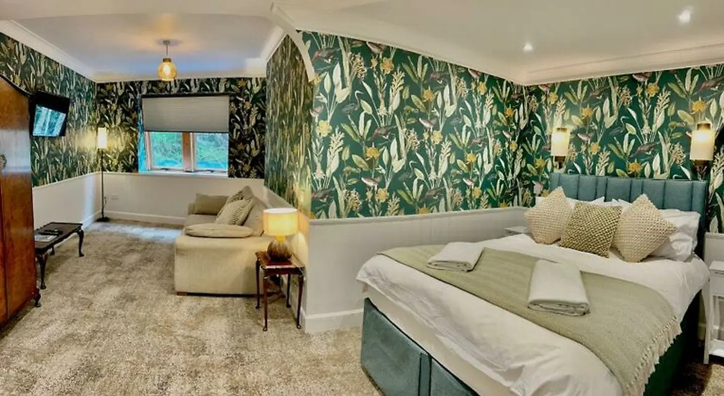Falls of Lora Hotel ROOM_EXAMPLE