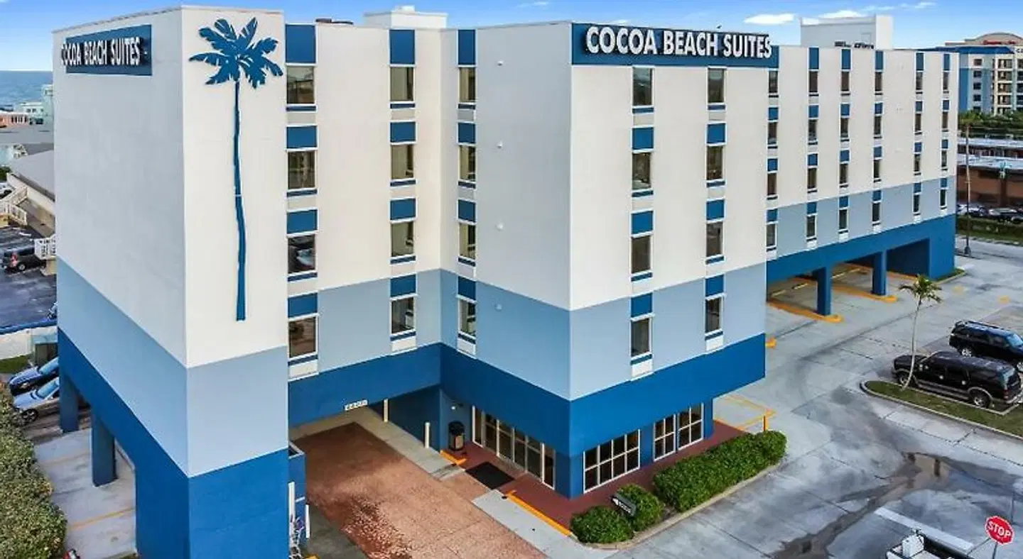 Cocoa Beach Suites Hotel EXTERIOR