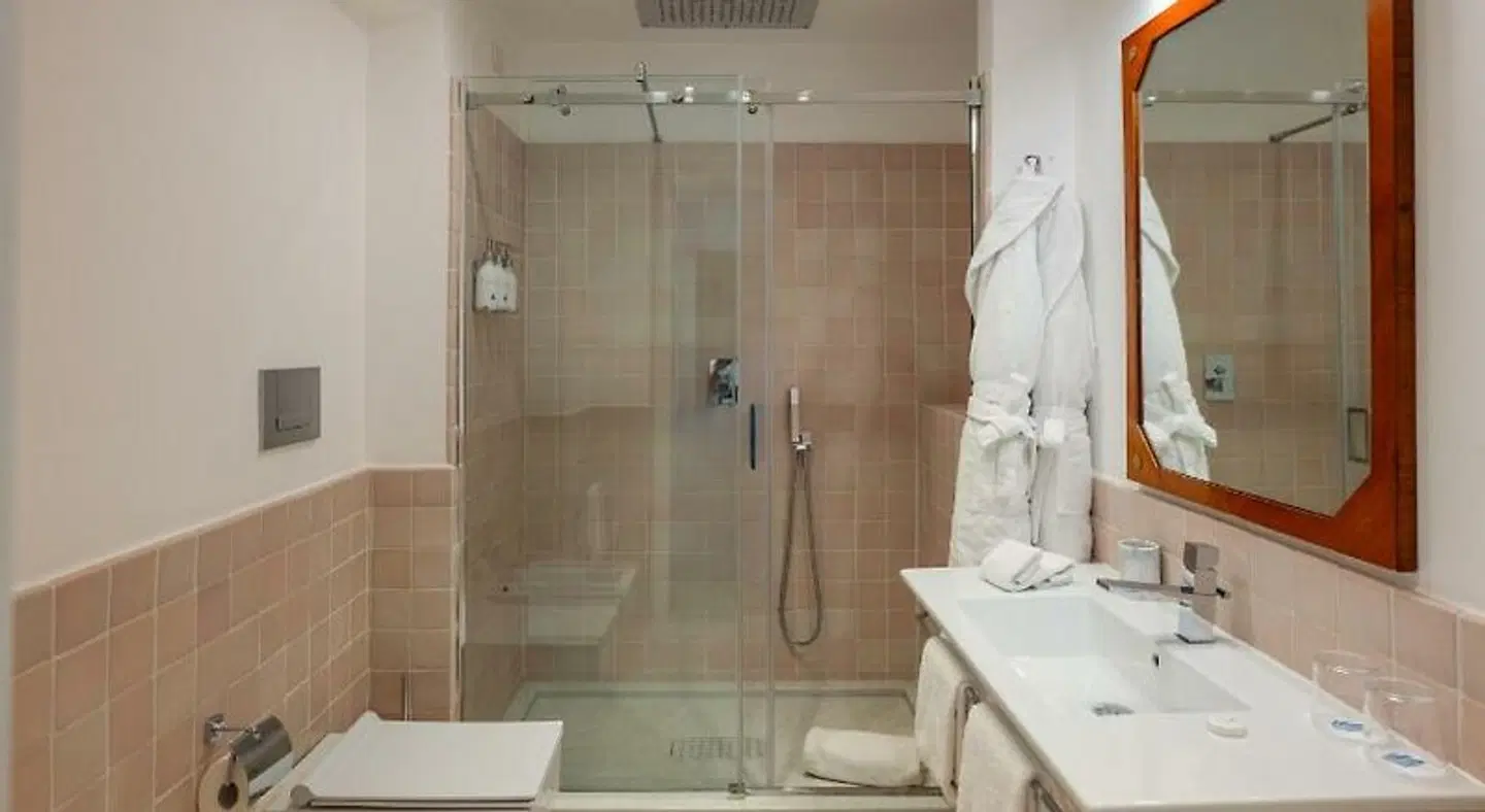 Santavenere Hotel Badezimmer