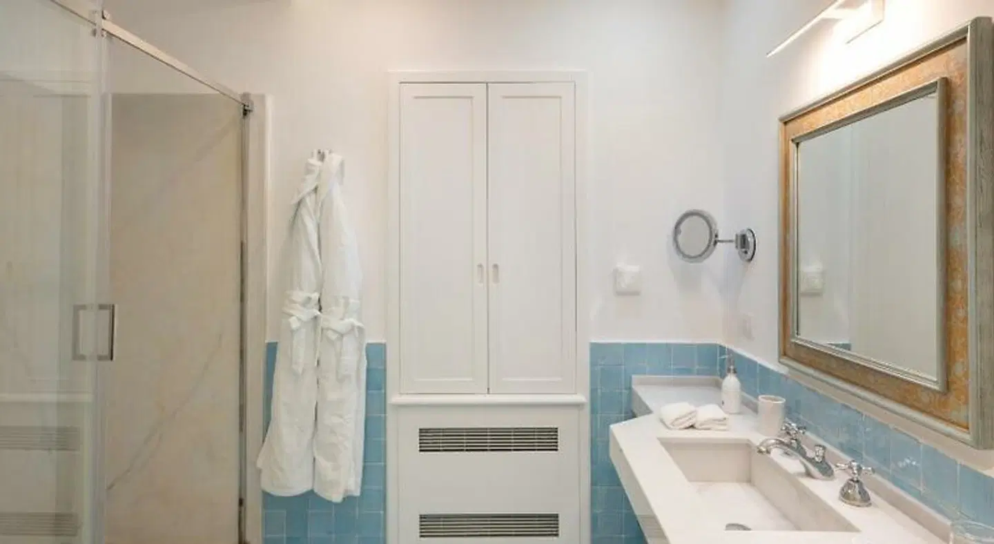 Santavenere Hotel Badezimmer