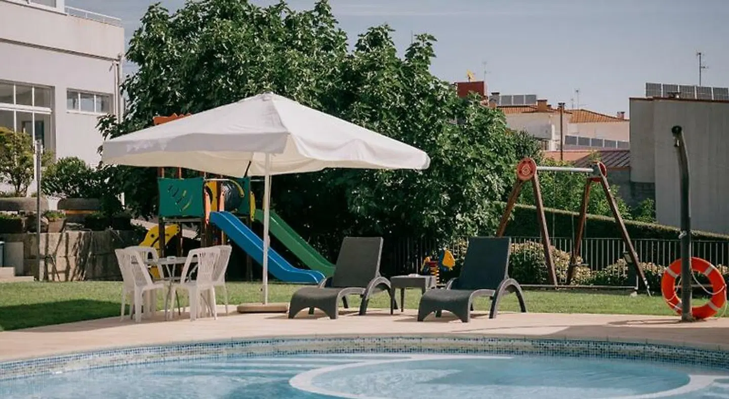 Aguiar da Pena OUTDOOR_POOL