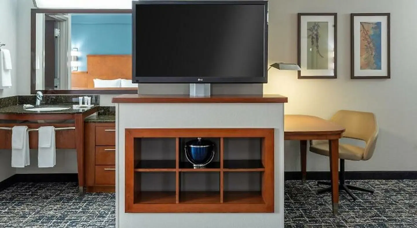 Hyatt Place Columbus-North ROOM_EXAMPLE