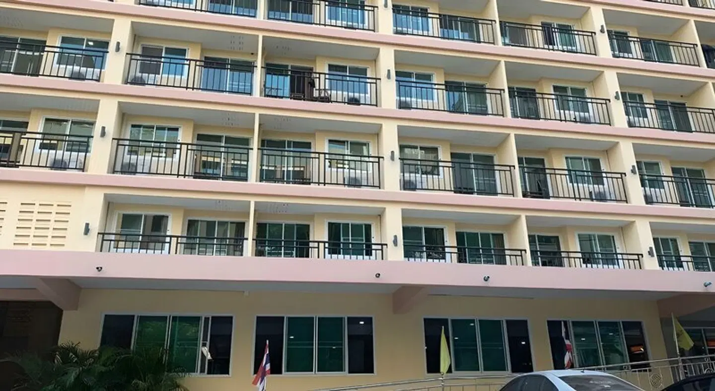 A.A. Pattaya Golden Beach Hotel EXTERIOR