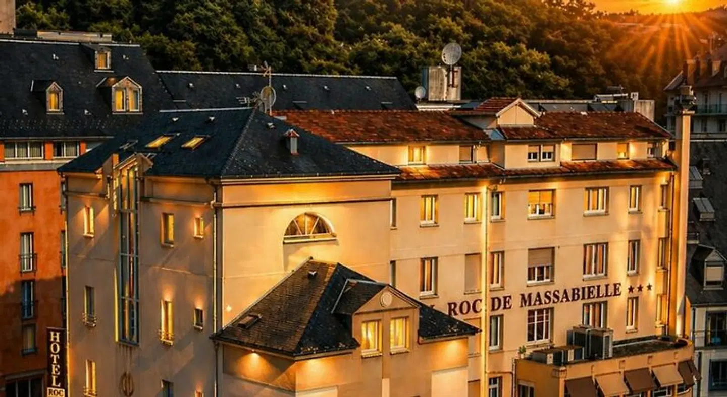 Roc de Massabielle EXTERIOR